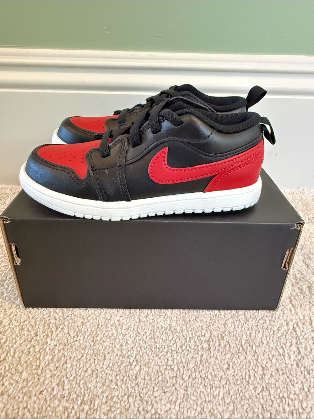 Jordan Kids Black and Red Low-Top Sneakers